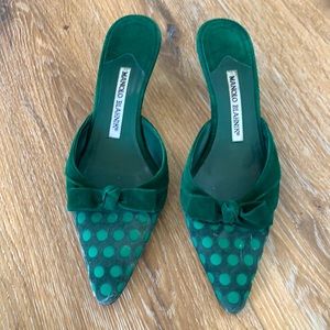 Manolo Blahnik 36 kitten heel